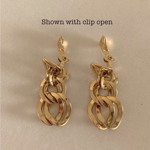 Vintage Estate Gold Chain Link Earrings - Picture 4 of 10